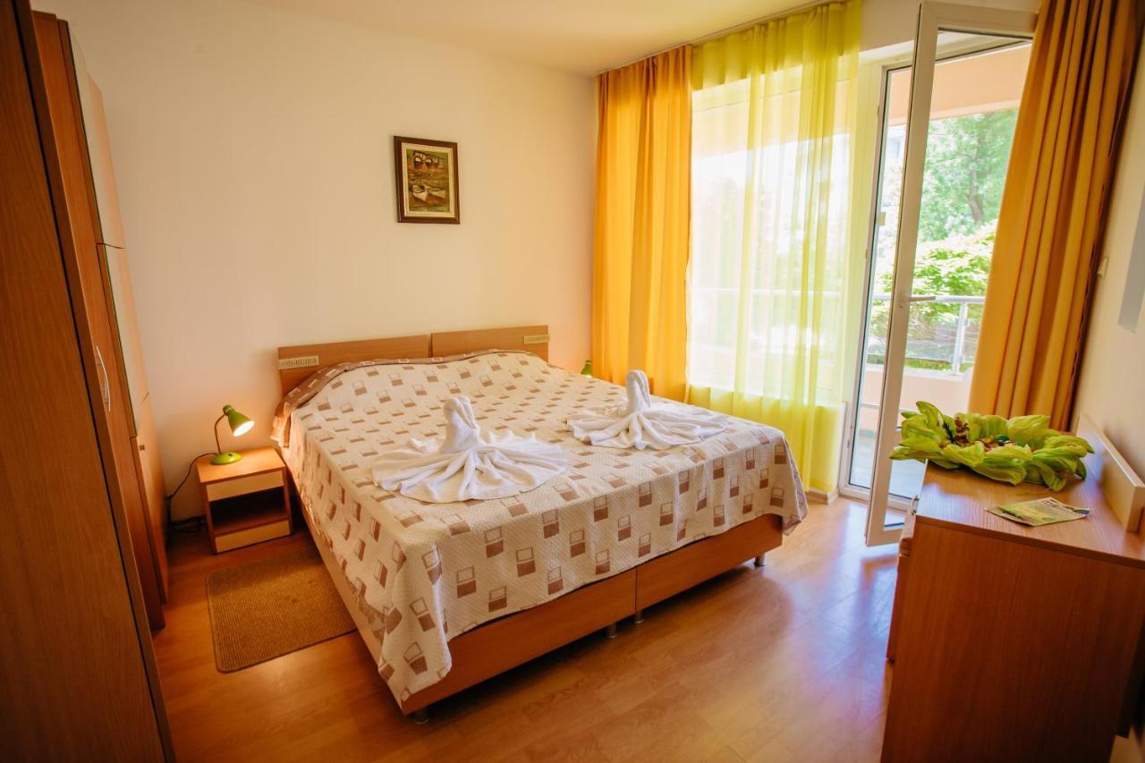 Mng Holiday Yassen Apartments Солнечный берег Экстерьер фото