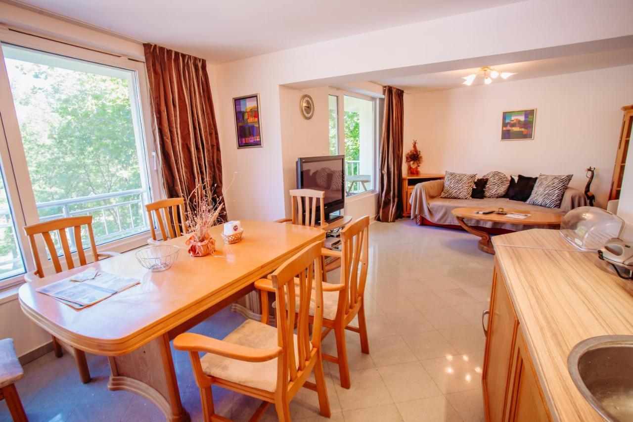Mng Holiday Yassen Apartments Солнечный берег Экстерьер фото