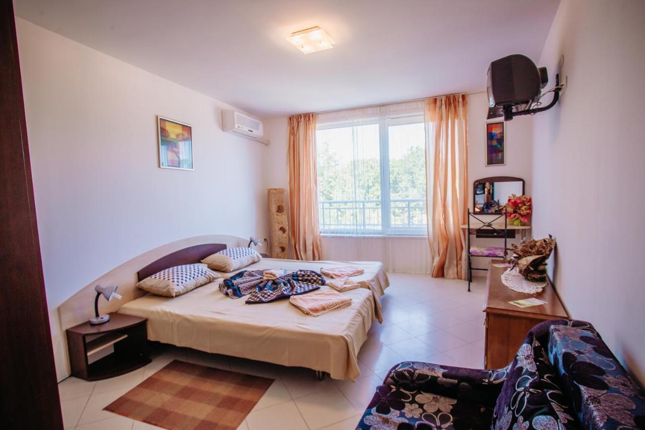 Mng Holiday Yassen Apartments Солнечный берег Экстерьер фото