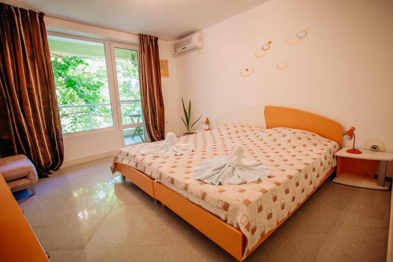 Mng Holiday Yassen Apartments Солнечный берег Экстерьер фото