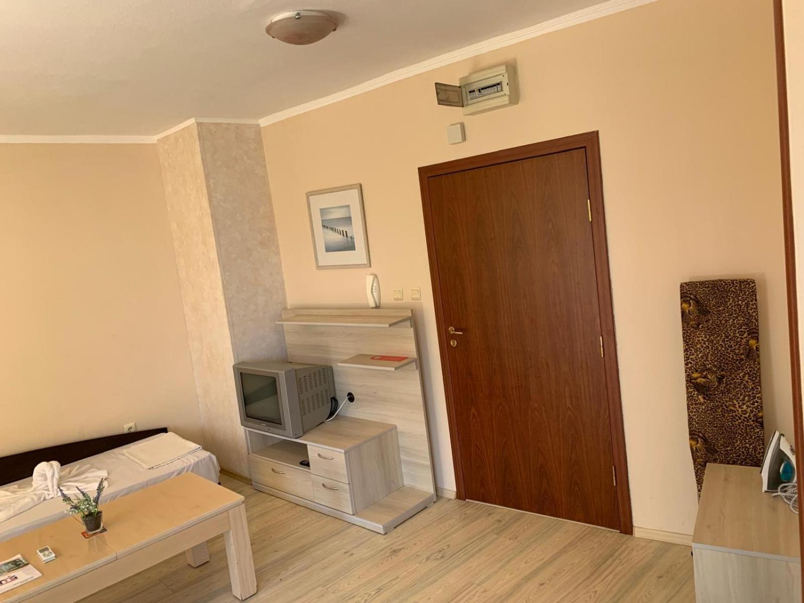 Mng Holiday Yassen Apartments Солнечный берег Экстерьер фото